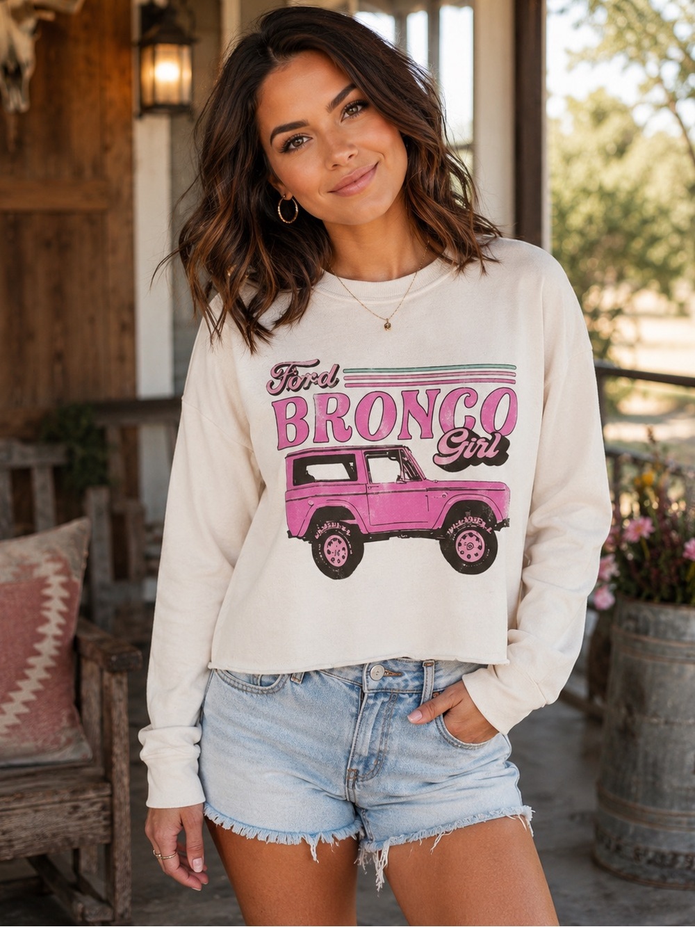 Ford Bronco Girl Women’s Size Small Cream Graphic Sweatshirt Grayson Threads EUC